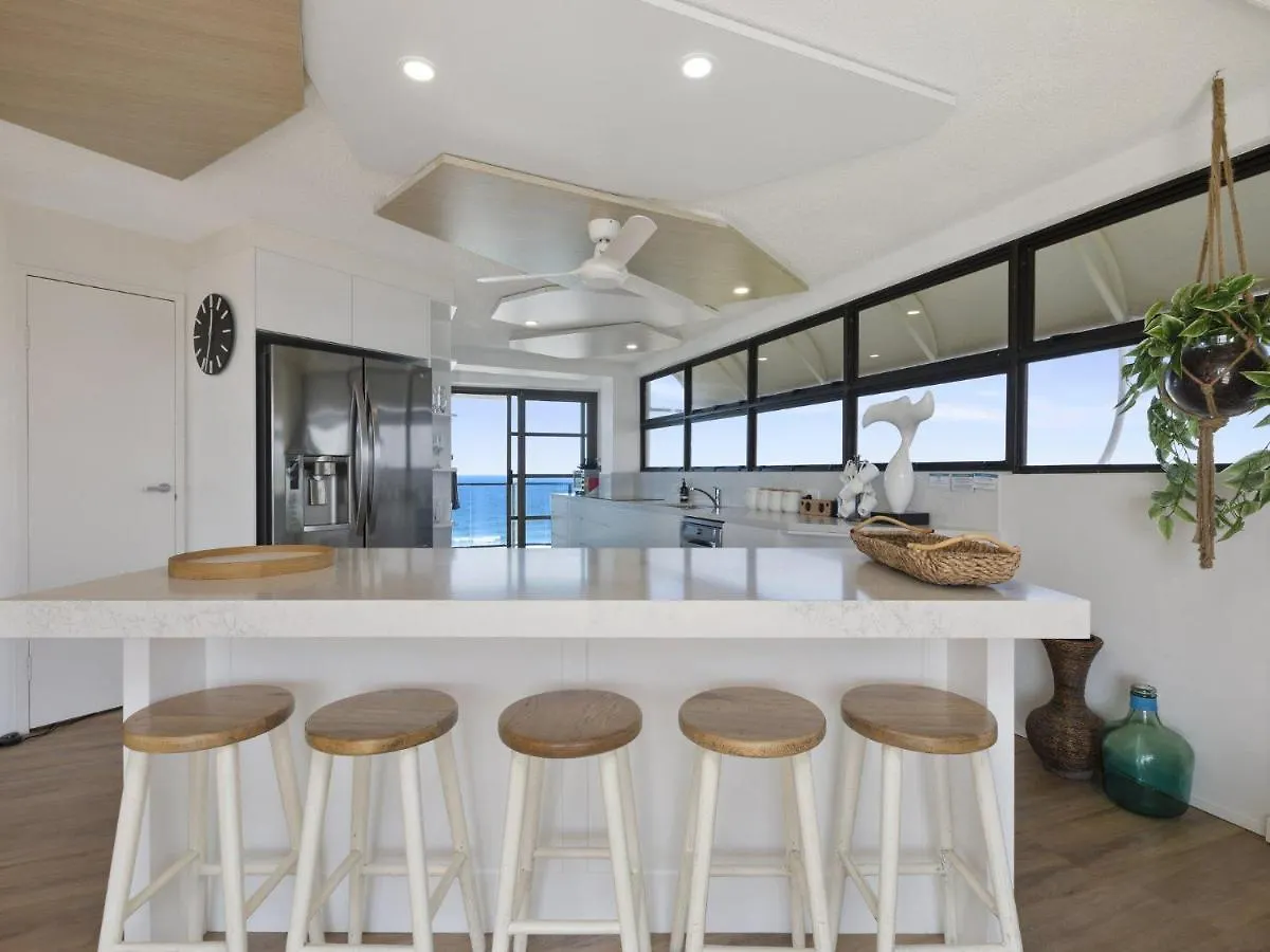 The Penthouse @ Point Cartwright - Instant Hotel Winner 2019 Buddina Апартаменты
