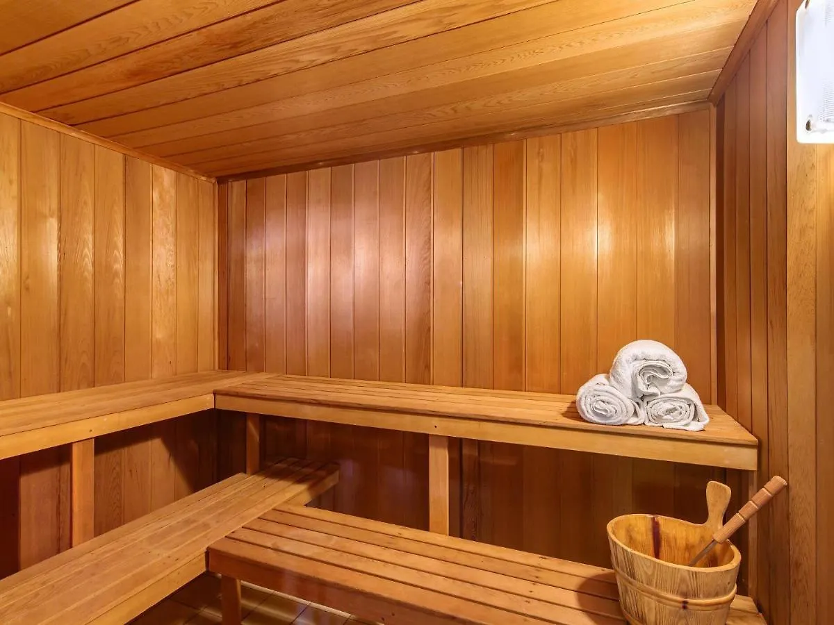 Апартаменты The Penthouse @ Point Cartwright - Instant Hotel Winner 2019 Buddina