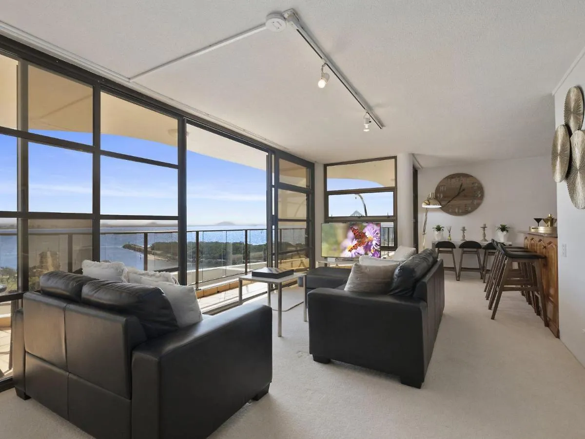 Апартаменты The Penthouse @ Point Cartwright - Instant Hotel Winner 2019 Buddina